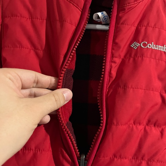 Columbia Kids Puffer Jacket in Vibrant Red - Picture 2 of 7